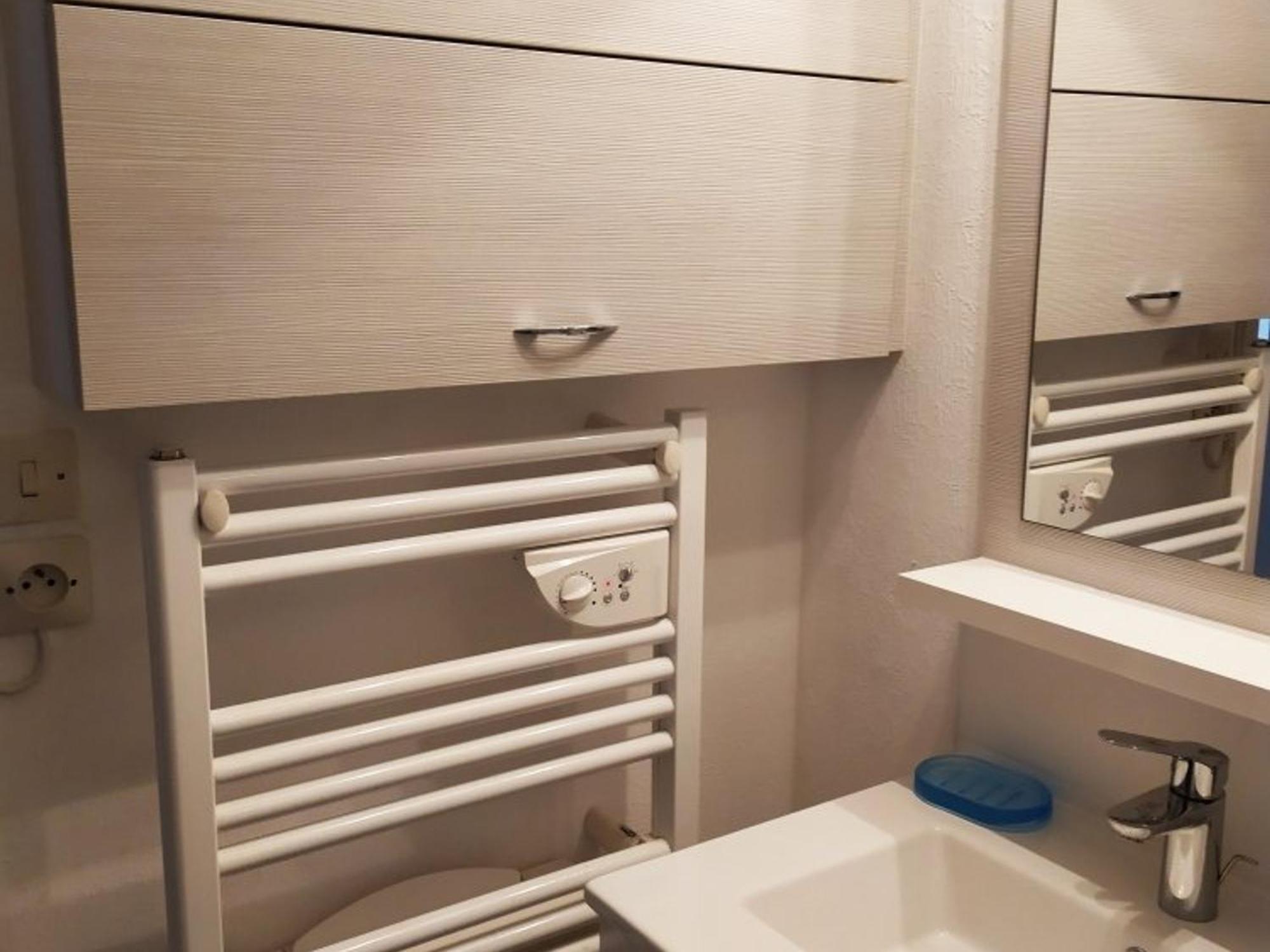 Appartement Cosy 3 Pieces Avec Parking Et Animaux Admis - Fr-1-224B-134 นัวร์มูติเย-ออง-ลิล ภายนอก รูปภาพ